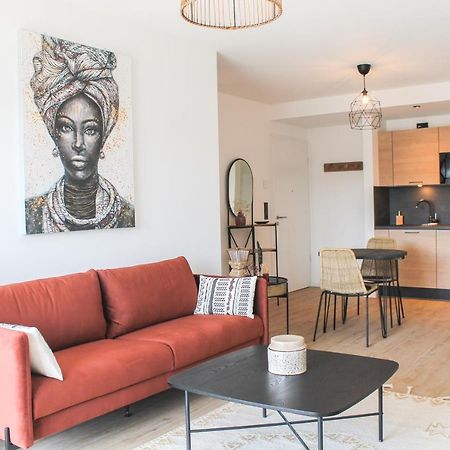 African-Style Apartment - Stadtnah, Parkplatz, E-Ladestation Fuer Auto & Fahrraeder, Gitterbox Fuer Fahrraeder, Fitnessstudio 科布倫茨 外观 照片